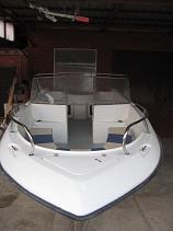 Пластиковая лодка - катер Меркан